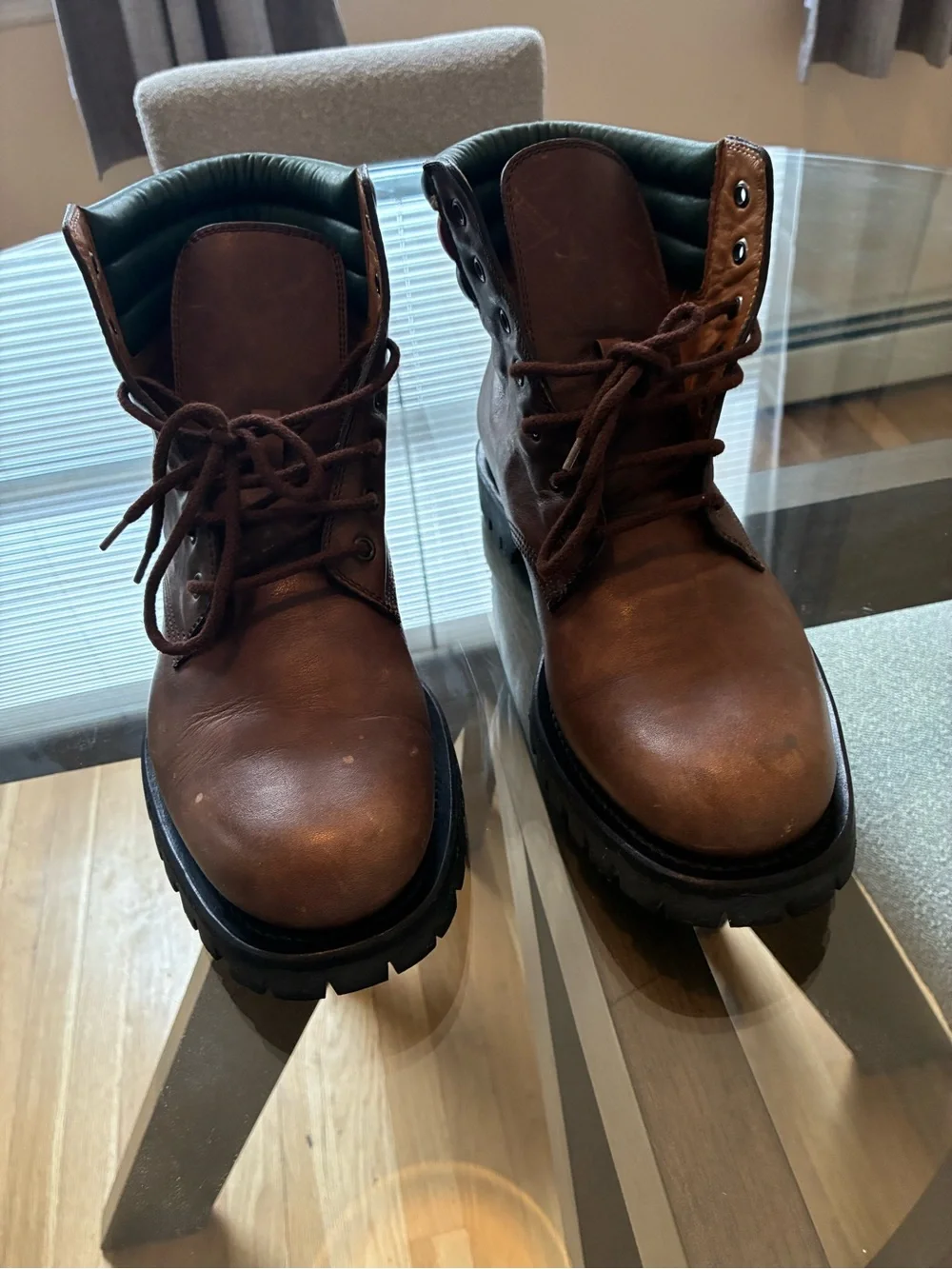 Gucci Brown Leather Lace-Up Boots with Green and Red Collar
